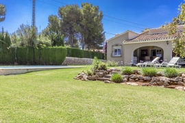 Resale - Villa - Javea