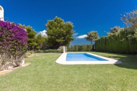 Resale - Villa - Javea