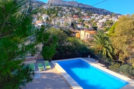 Resale - Villa - Calpe