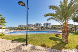 Resale - Apartment - Villamartin