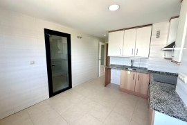 Resale - Apartment - Alicante