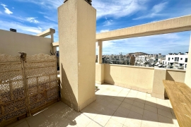 Resale - Apartment - Alicante