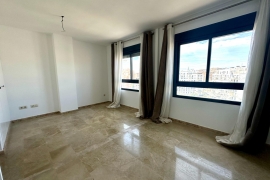 Resale - Apartment - Alicante