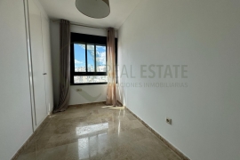 Resale - Apartment - Alicante