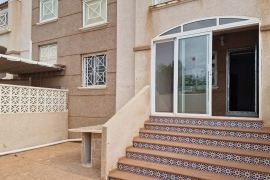 Resale - Bungalow - Torrevieja