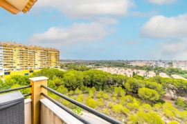 Resale - Apartment - Campoamor