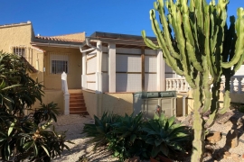 Resale - Villa - Calpe